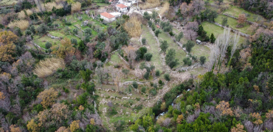 Parcele s UT uslovima ukupne površine 5638m2, Mojdež