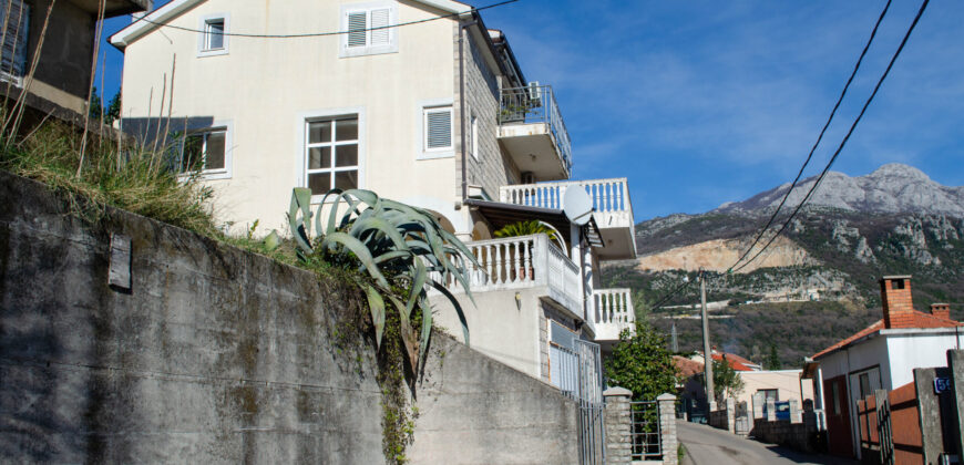 Porodična stambena kuća, Srbina, Herceg Novi