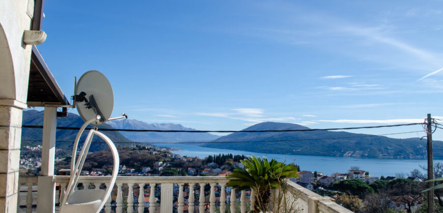 Porodična stambena kuća, Srbina, Herceg Novi