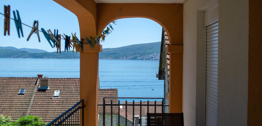 Kuća s apartmanima u Bijeloj, Herceg Novi